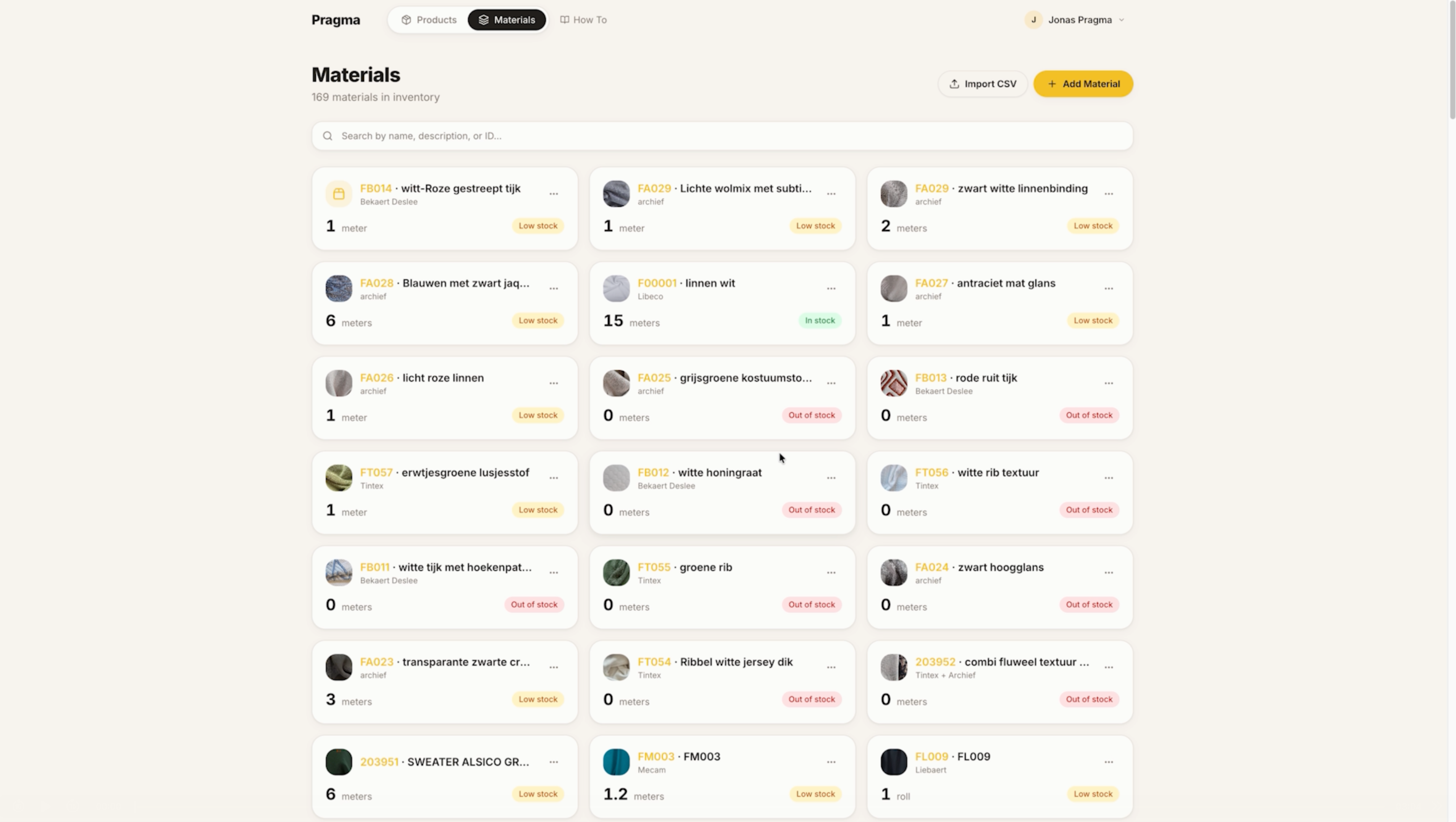Video laden: Upload your designs and fabrics