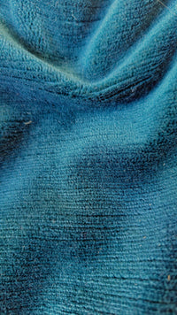 Material: appelblauwzeegroen velours