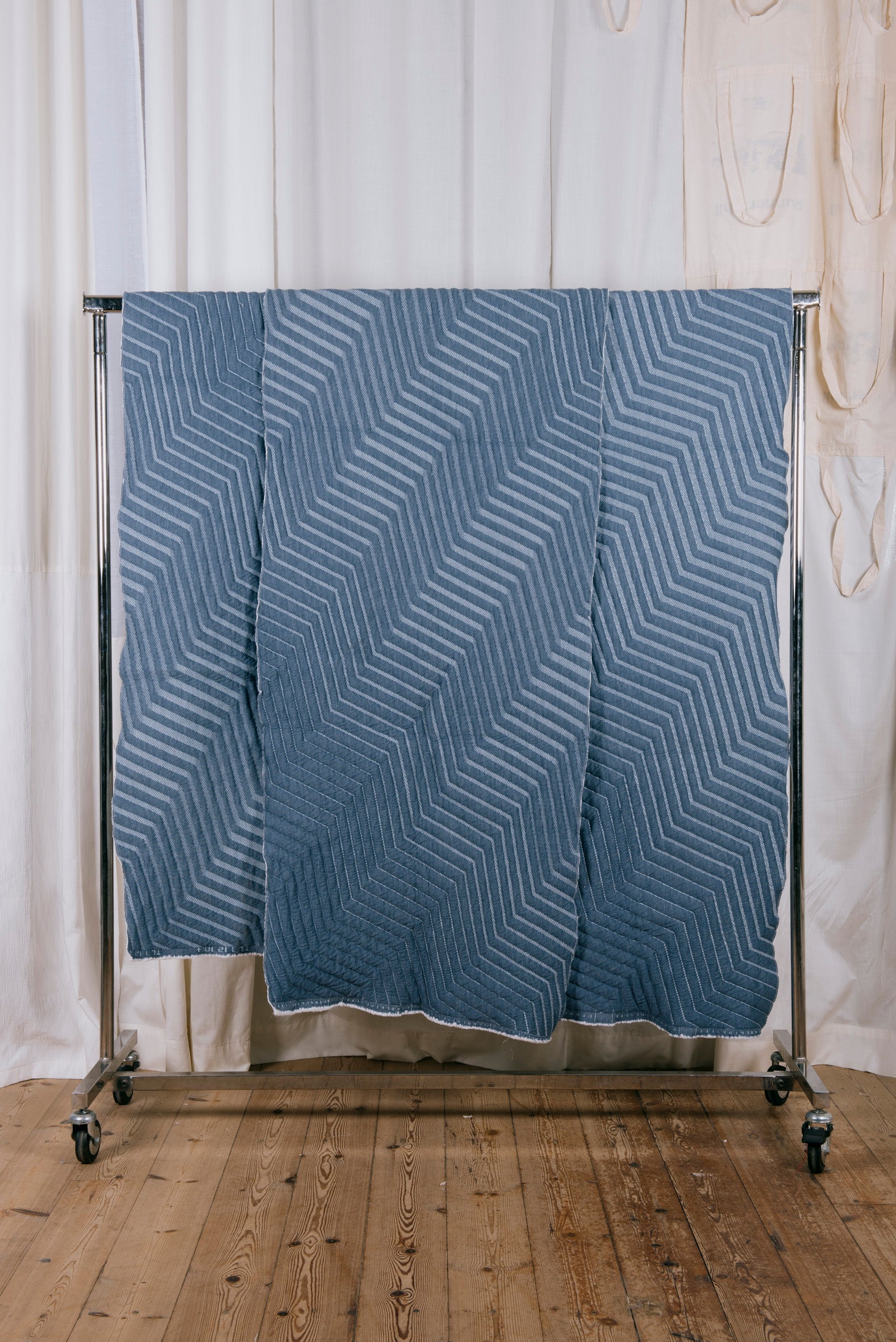 material:denimblauwe zigzig met textuur:4